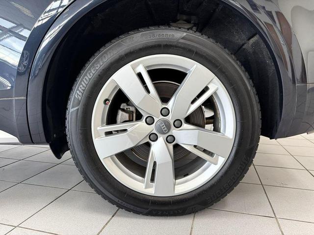 Photo of 2018 Navarra Blue Metallic Audi Q5