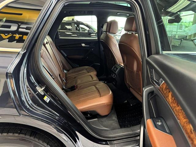 Photo of 2018 Navarra Blue Metallic Audi Q5