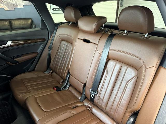 Photo of 2018 Navarra Blue Metallic Audi Q5