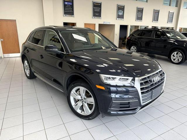 Photo of 2018 Navarra Blue Metallic Audi Q5