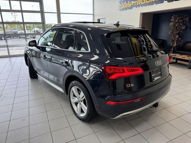 Photo of 2018 Navarra Blue Metallic Audi Q5