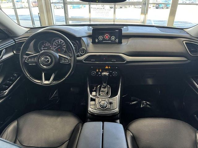 Photo of 2017 Sonic Silver Metallic Mazda CX-9