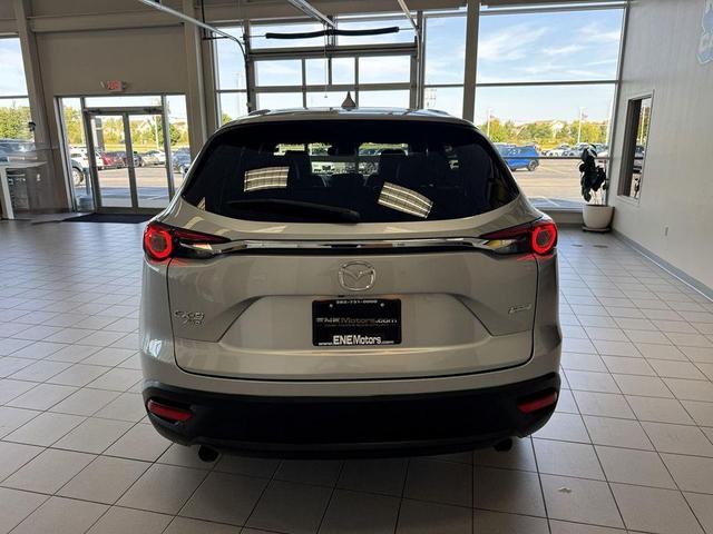 Photo of 2017 Sonic Silver Metallic Mazda CX-9
