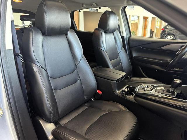 Photo of 2017 Sonic Silver Metallic Mazda CX-9