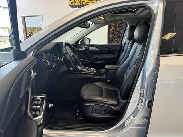 Photo of 2017 Sonic Silver Metallic Mazda CX-9
