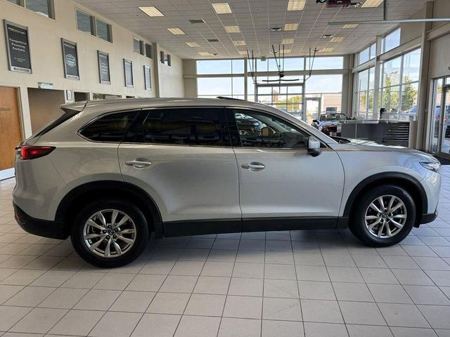 Photo of 2017 Sonic Silver Metallic Mazda CX-9