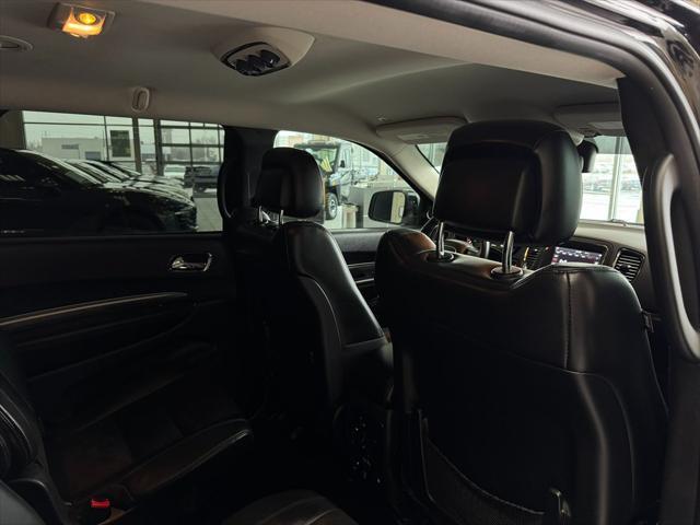 Photo of 2018 DB Black Clearcoat Dodge Durango