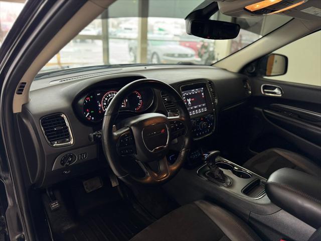 Photo of 2018 DB Black Clearcoat Dodge Durango