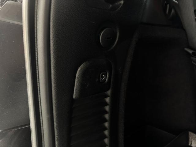 Photo of 2018 DB Black Clearcoat Dodge Durango