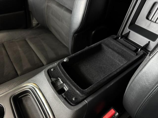 Photo of 2018 DB Black Clearcoat Dodge Durango