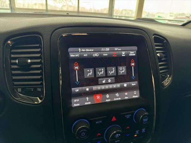 Photo of 2018 DB Black Clearcoat Dodge Durango