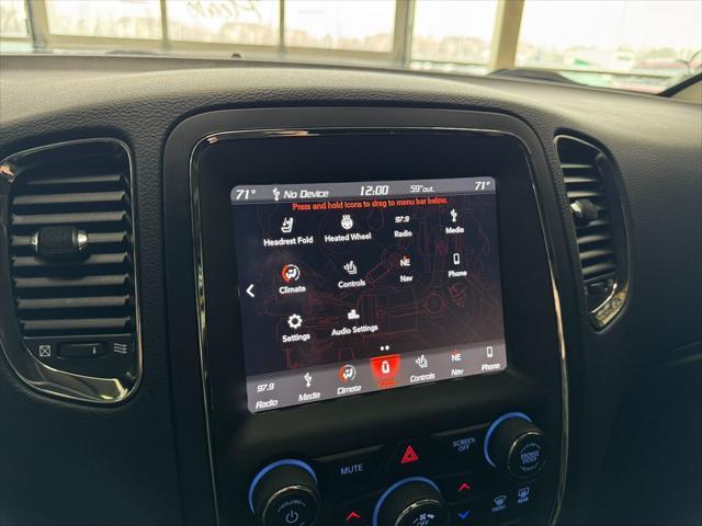Photo of 2018 DB Black Clearcoat Dodge Durango