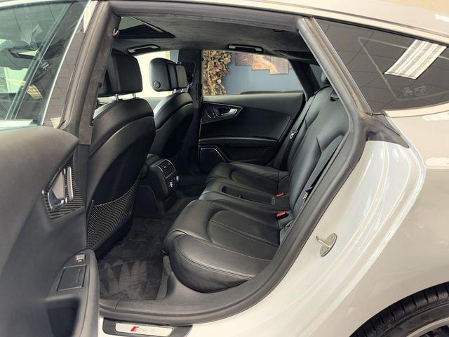 Photo of 2014 Ibis White Audi RS 7