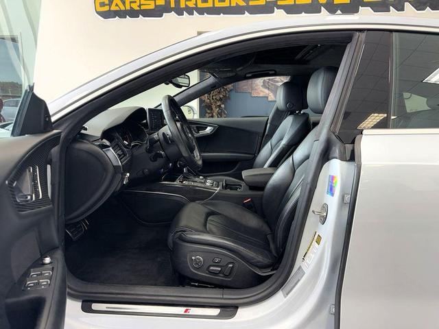Photo of 2014 Ibis White Audi RS 7
