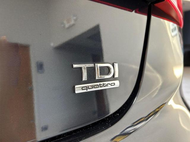 Photo of 2014 Aviator Blue Metallic Audi A6