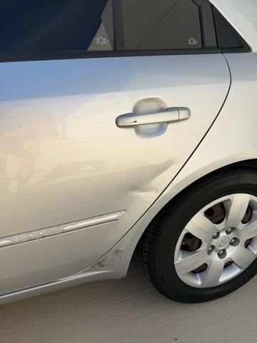 Photo of 2009 Bright Silver Metallic Hyundai SONATA