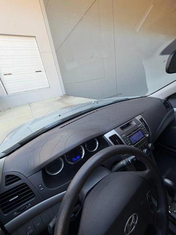 Photo of 2009 Bright Silver Metallic Hyundai SONATA