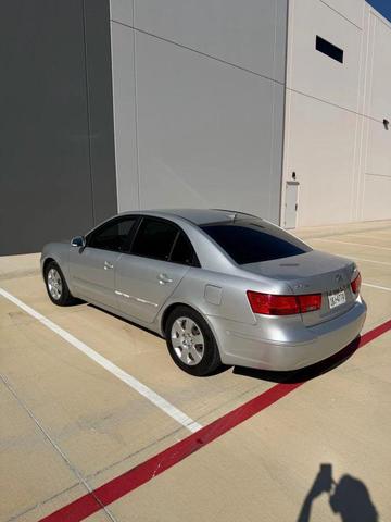 Photo of 2009 Bright Silver Metallic Hyundai SONATA