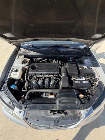 Photo of 2009 Bright Silver Metallic Hyundai SONATA