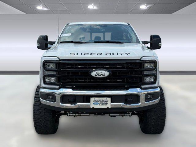 Photo of 2025 Star White Metallic Tri-Coat Ford F-250
