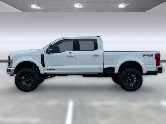 Photo of 2025 Star White Metallic Tri-Coat Ford F-250
