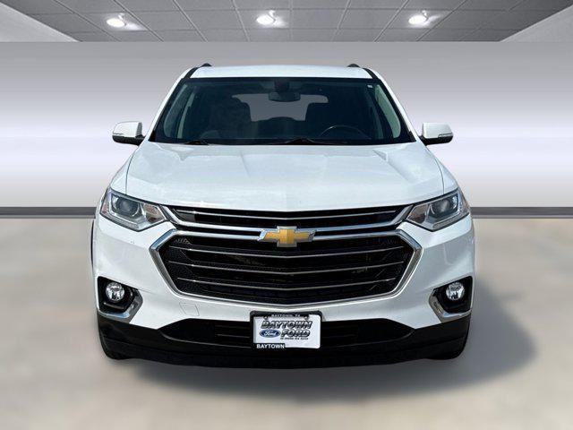 Photo of 2021 Summit White Chevrolet Traverse