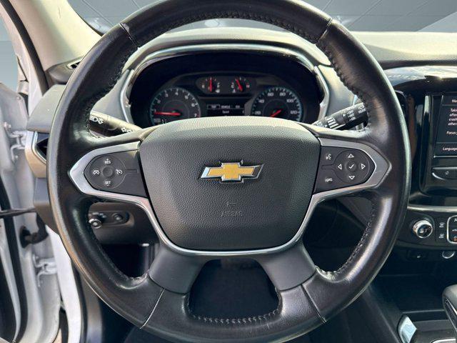 Photo of 2021 Summit White Chevrolet Traverse