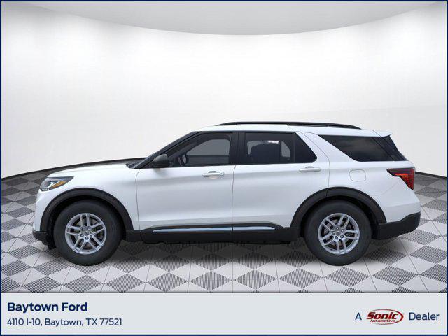 Photo of 2025 Star White Metallic Tri-Coat Ford Explorer