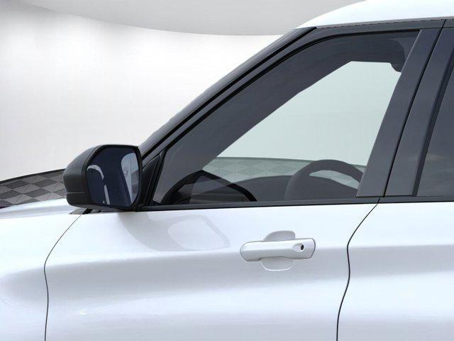 Photo of 2025 Star White Metallic Tri-Coat Ford Explorer
