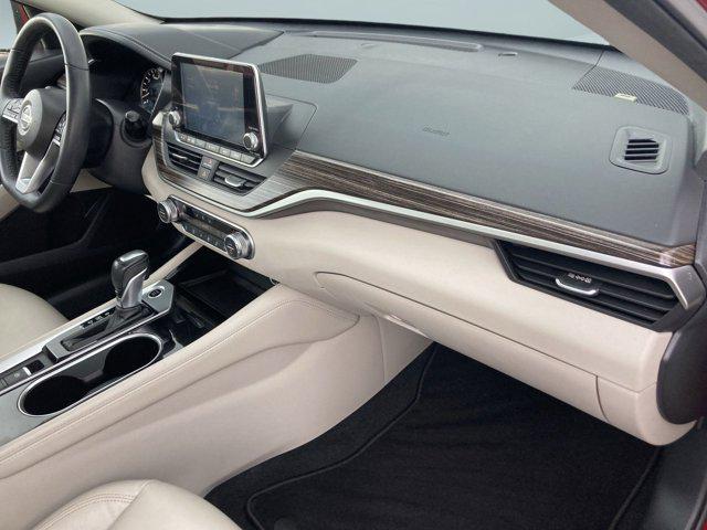 Photo of 2020 Scarlet Ember Tintcoat Nissan Altima