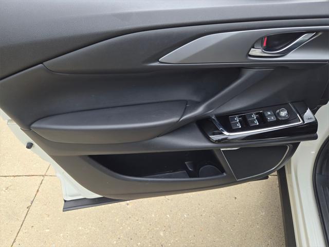 Photo of 2022 Snowflake White Pearl Mica Mazda CX-9