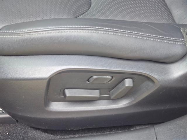 Photo of 2022 Snowflake White Pearl Mica Mazda CX-9
