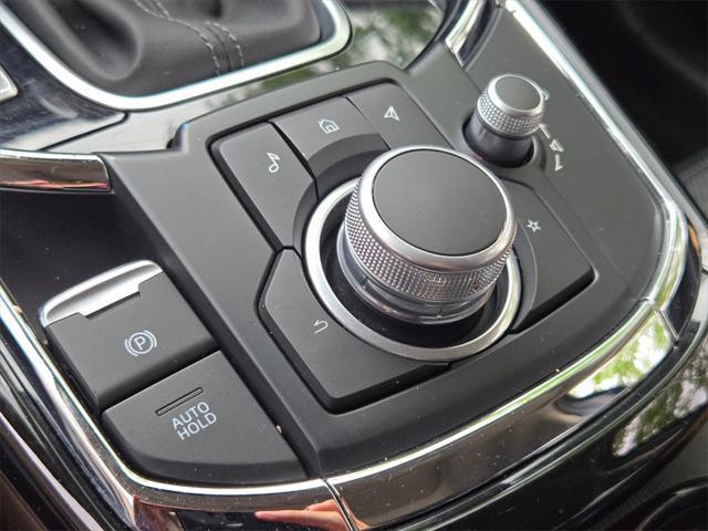 Photo of 2022 Snowflake White Pearl Mica Mazda CX-9
