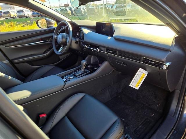 Photo of 2025 Machine Gray Metallic Mazda Mazda3