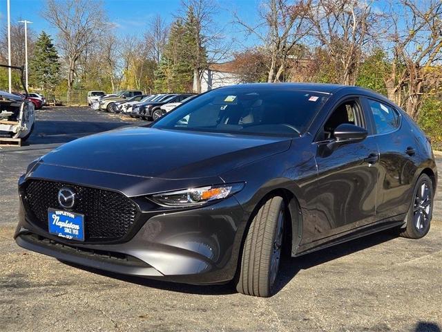 Photo of 2025 Machine Gray Metallic Mazda Mazda3