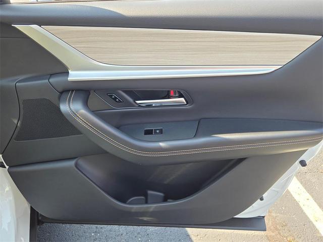 Photo of 2025 Rhodium White Premium Mazda CX-90