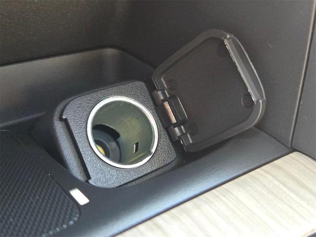 Photo of 2025 Rhodium White Premium Mazda CX-90