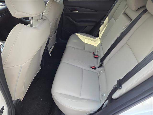 Photo of 2022 Snowflake White Pearl Mica Mazda CX-30