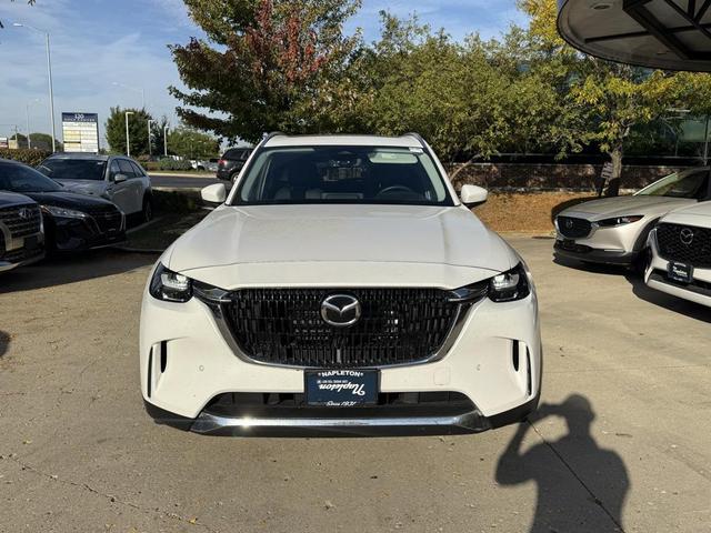 Photo of 2024 Rhodium White Premium Mazda CX-90 PHEV