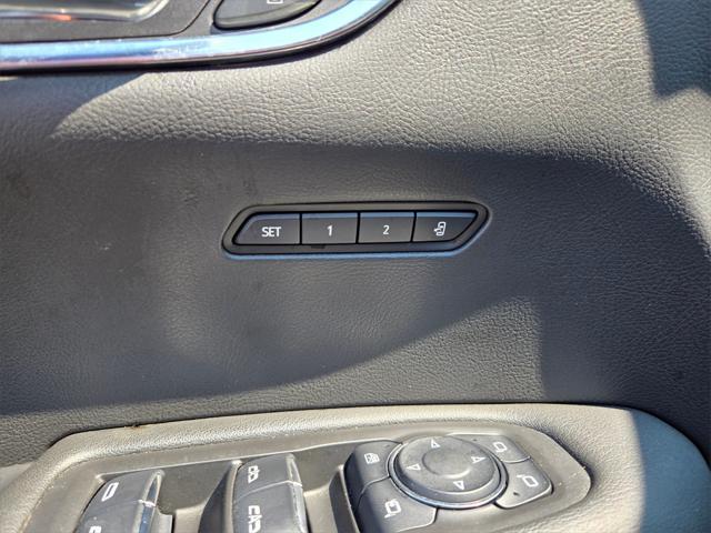 Photo of 2023 Stellar Black Metallic Cadillac XT6