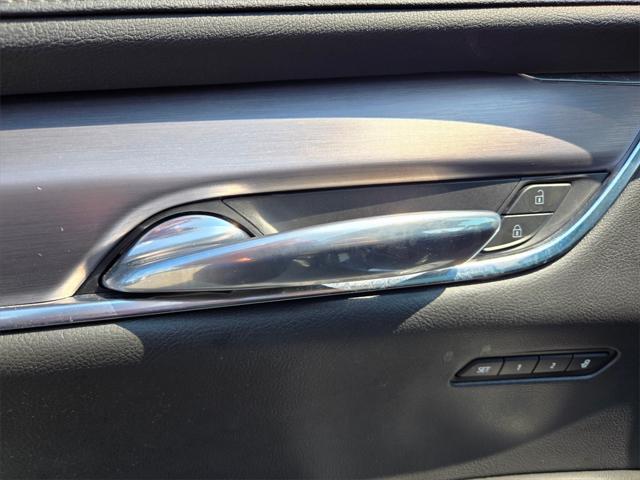 Photo of 2023 Stellar Black Metallic Cadillac XT6