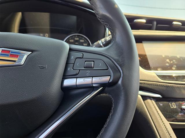 Photo of 2023 Stellar Black Metallic Cadillac XT6