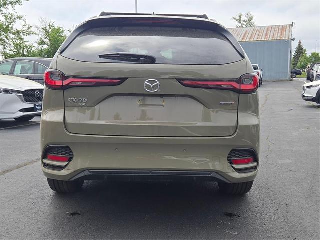 Photo of 2025 Zircon Sand Metallic Mazda CX-70