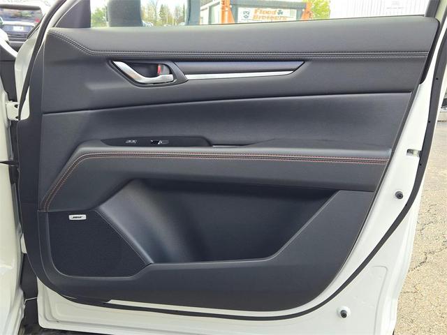 Photo of 2025 Rhodium White Metallic Mazda CX-5
