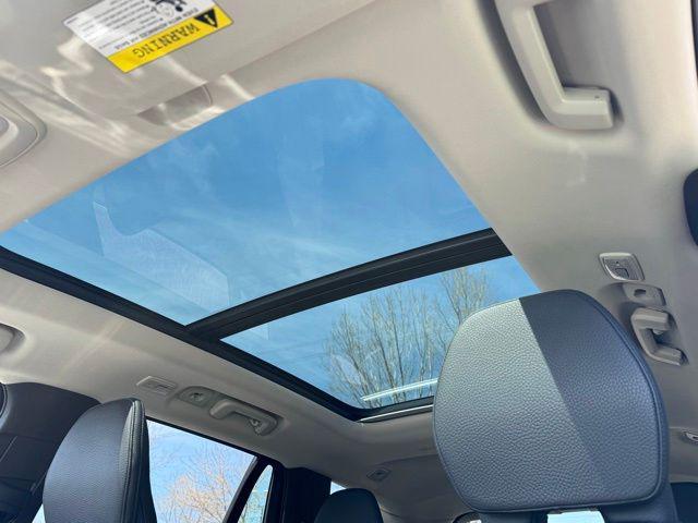 Photo of 2024 Silver Dawn Metallic Volvo XC90