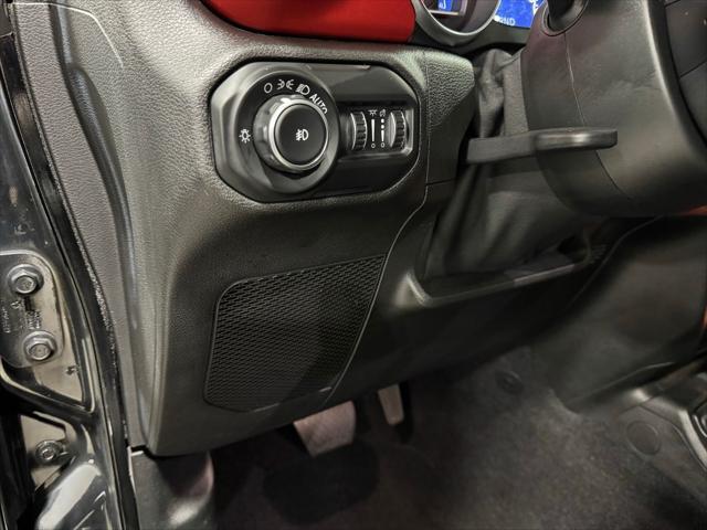 Photo of 2021 Black Clearcoat Jeep Wrangler Unlimited