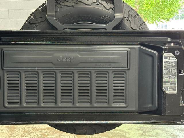 Photo of 2021 Black Clearcoat Jeep Wrangler Unlimited