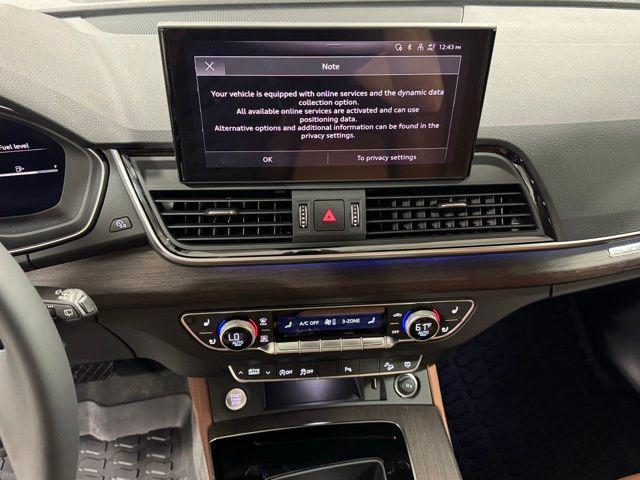 Photo of 2025 Florett Silver Metallic Audi Q5