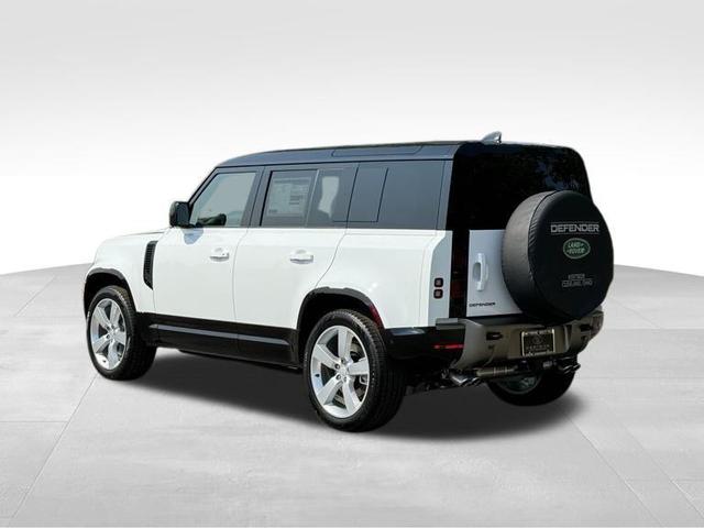 Photo of 2025 Fuji White Land Rover Defender
