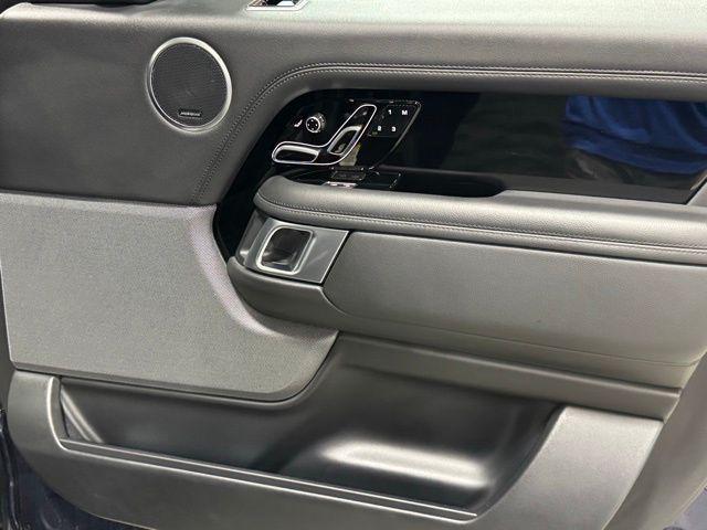 Photo of 2022 Portofino Blue Metallic Land Rover Range Rover